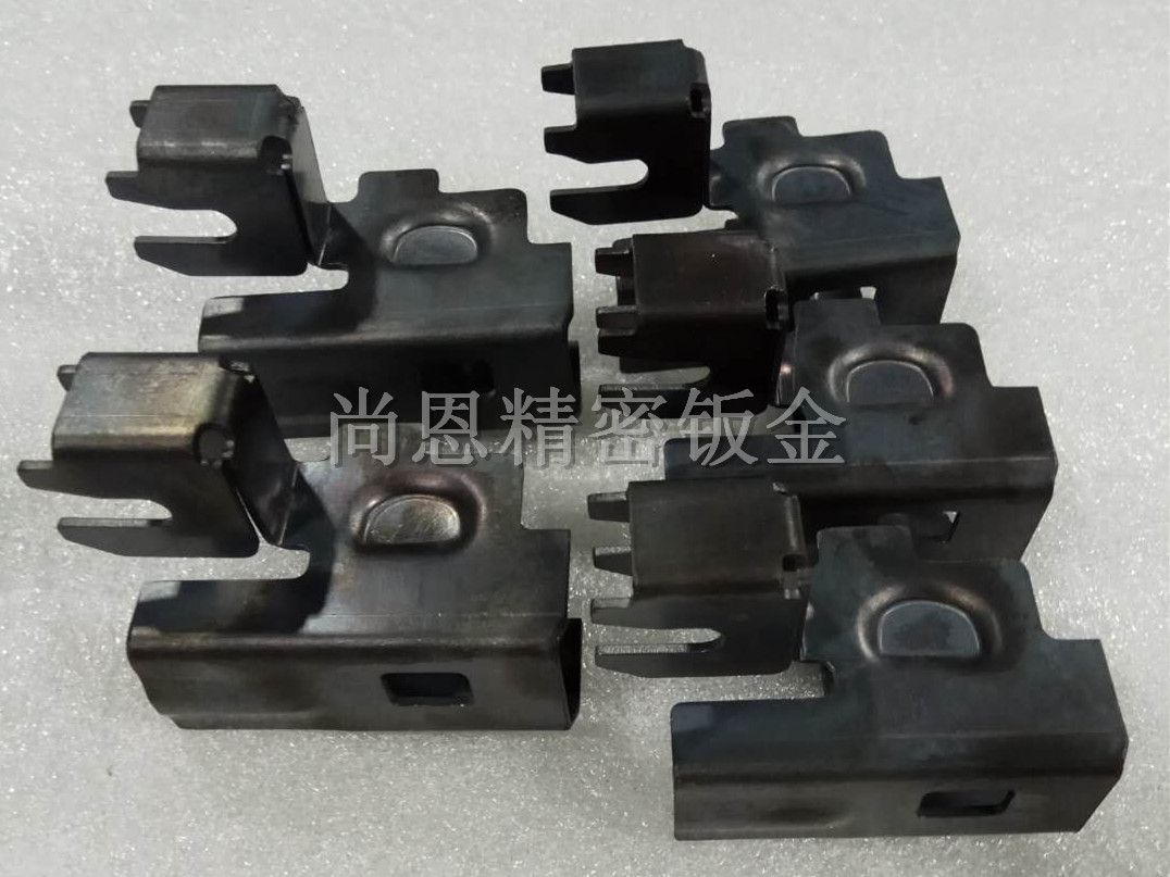 冷板，鍍鋅板，下料，折彎，噴粉，烤漆鈑金件